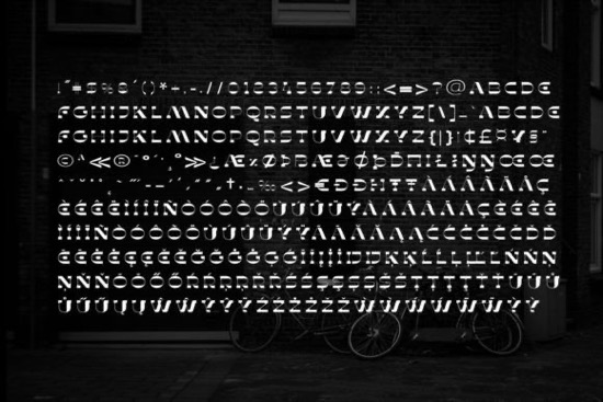 free Kroma Display Font